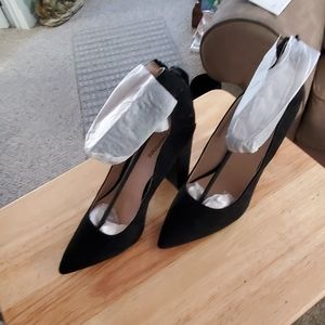 Maurices black shoes brand new in